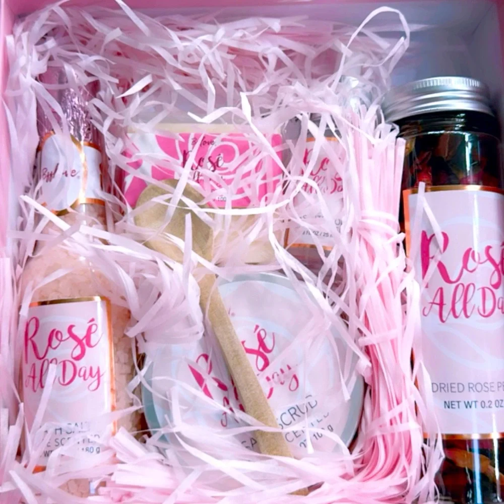 Pink Rose All Day Luxury Bubble Bath Roses Gift Set
